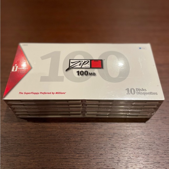 10-Pack of NEW Iomega Zip100 100MB disks. MAC Sealed, New in Box - Picture 1 of 2